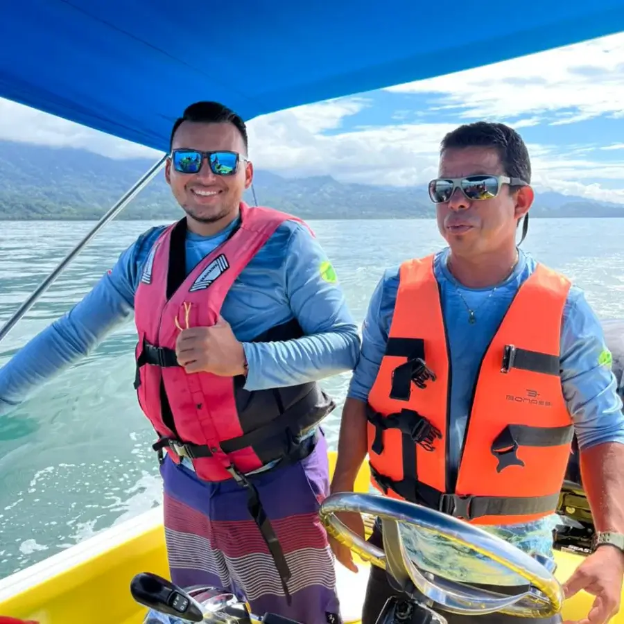 Bahia Aventuras boat captain with first mate